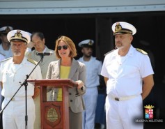 Ministro Lorenzin a bordo della Nave Etna della Marina Militare