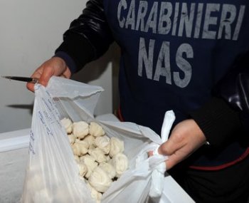 Carabinieri NAS controllano alimenti etnici