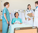 immagine di alcuni infermieri al lavoro