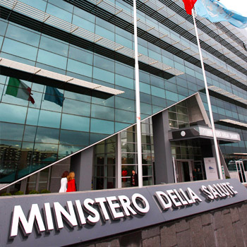 immagine dell'entrata della sede del Ministero in viale Ribotta