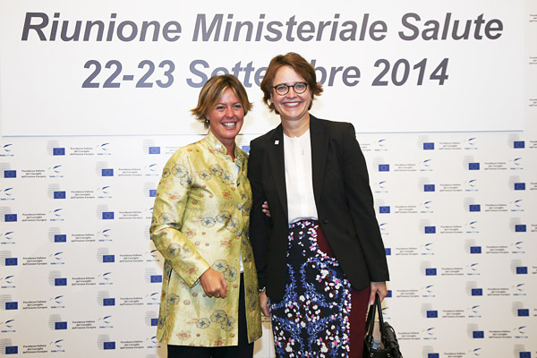 Il Ministro della Salute Beatrice Lorenzin con Annette Widmann-Mauz, Segretario di Stato per la salute - Germania