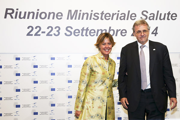Il Ministro della Salute Beatrice Lorenzin con Gerhard Aigner, Direttore generale del Ministero federale della salute - Austria