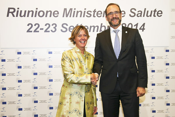 Il Ministro della Salute Beatrice Lorenzin con  Pascal Strupler, Segretario di Stato per la salute - Svizzera