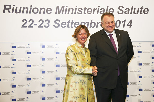 Il Ministro della Salute Beatrice Lorenzin con Miroslav Nenkov, Ministro della Salute - Bulgaria