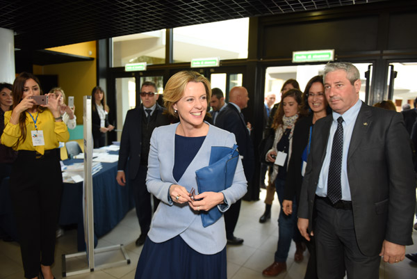 Arrivo del Ministro della salute Beatrice Lorenzin agli Stati generali della ricerca sanitaria