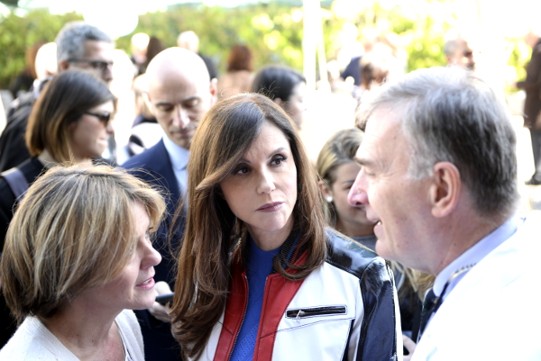 Il Ministro Lorenzin con Alessandra Martines al Villaggio della salute