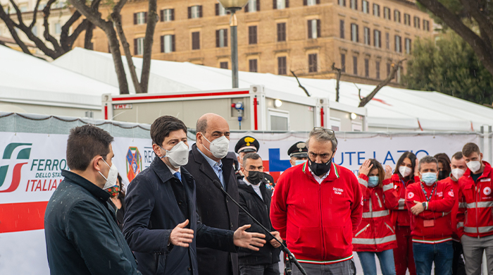 Speranza all'inaugurazione dell'Hub Vaccini della Stazione Termini a Roma