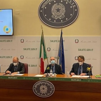 Il dott. Francesco Maraglino, il Prof. Giovanni Rezza e il dott. Sandro Bonfigli all'apertura dei lavori del primo Steering group della Presidenza italiana 2022 