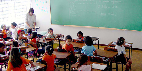 immagine di alunni in una classe