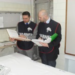 Carabinieri NAS durante un'attività ispettiva ad uno studio medico