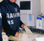 Carabinieri NAS durante un controllo presso un centro medico