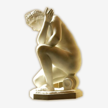 immagine della statua Afrodite accovacciata dello scultore greco Doidalsas 