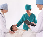 Immagine di una paziente durante un ricovero ospedaliero